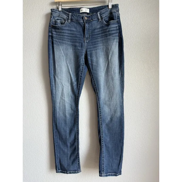 BKE Victoria Mid Rise Skinny Jeans 32x32 Universal Fit Stretch Blue Denim Buckle - Image 5
