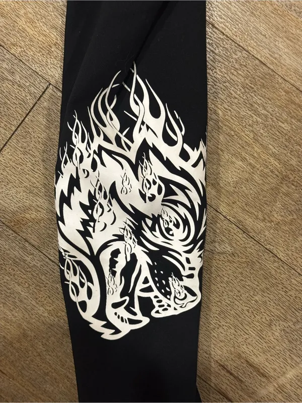 Darc Sport Wolves Black Graphic Size Small - Image 4
