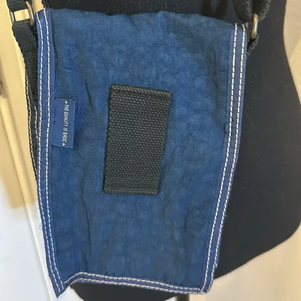 Kipling crossbody  or belt bag - Image 3