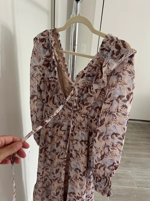 Women’s Floral V-Neck Long Sleeve Maxi Dress in Size Small - Image 4