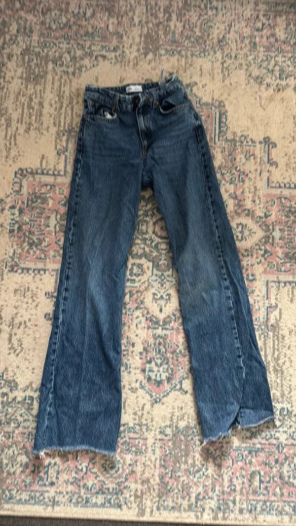 ZARA Dark Wash High-Rise Jeans Wide-Leg - Image 5