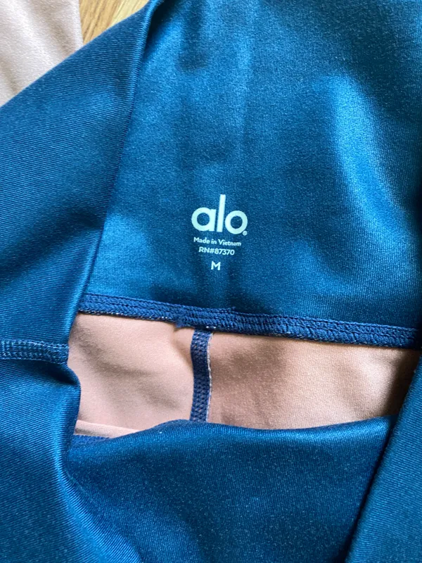 Alo High Waisted Ombré Leggings - Image 5