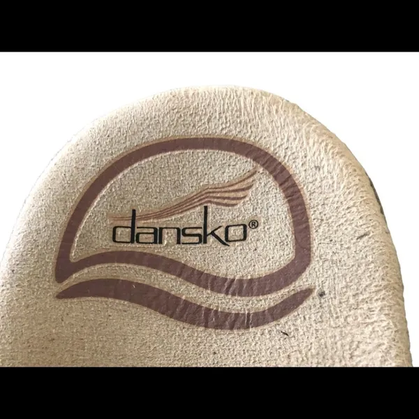 Dansko Womens Slip On Sandal Brown Tan EU 40 Sapphire 9.5 Lasercut Minimalist - Image 6