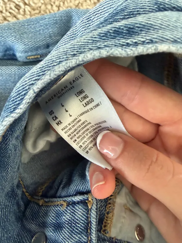 American Eagle Jeans - Image 3