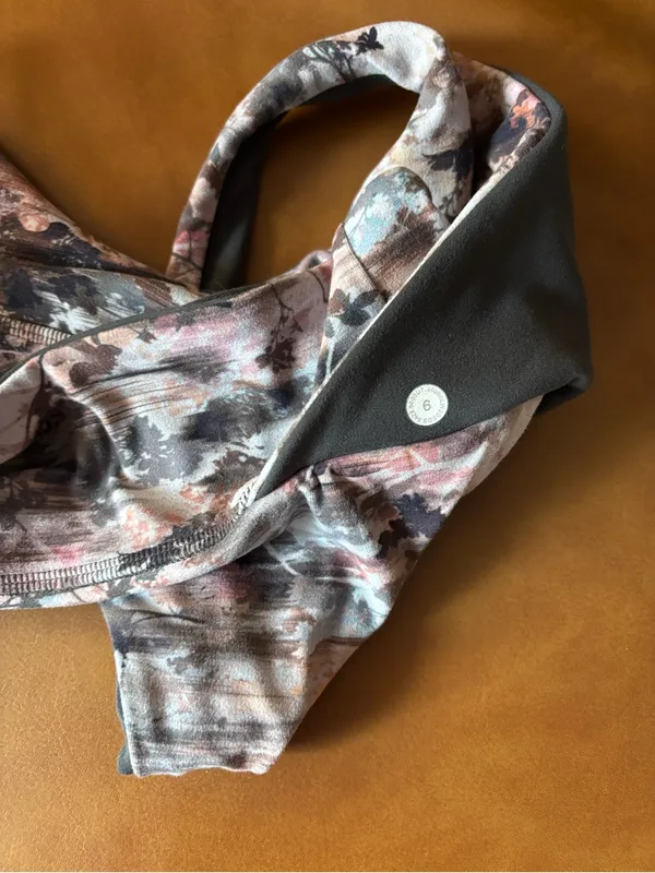 Lululemon Align Reversible Sports Bra Size 6 - Image 3