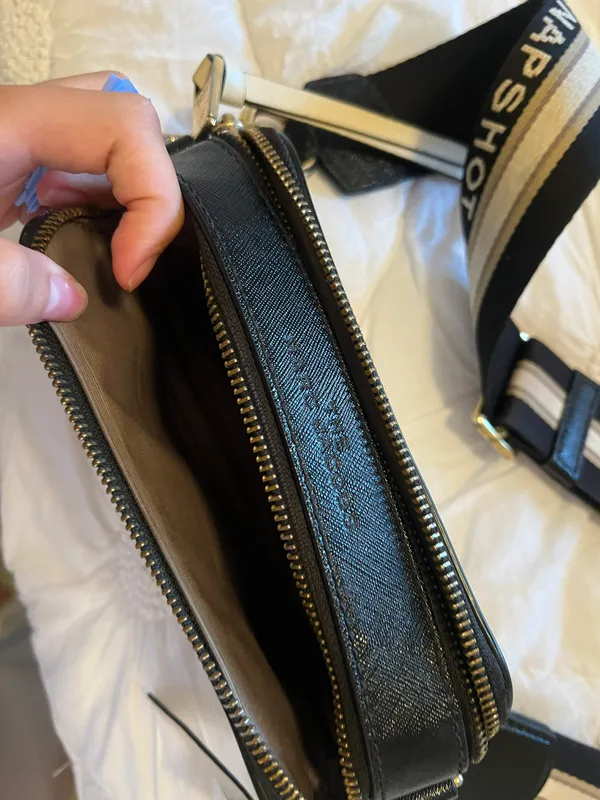 Marc Jacobs Snapshot Crossbody - Image 4