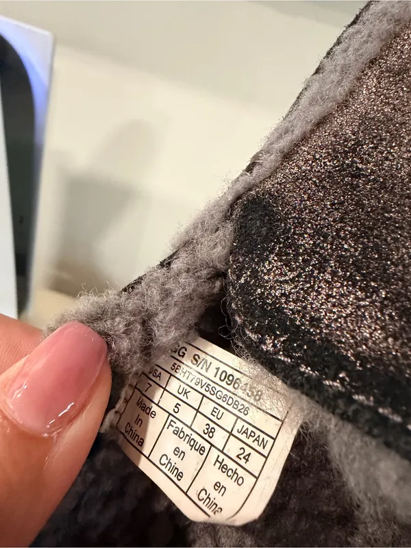UGG Women's Metallic Charcoal Faux-Fur Lined Moccasin - Image 7