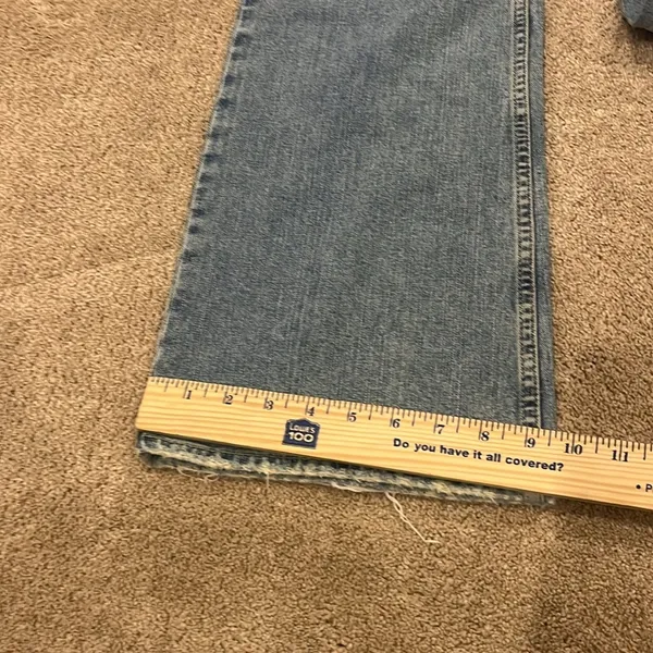 Old Navy women’s boot-cut low waist jeans size 12. - Image 6