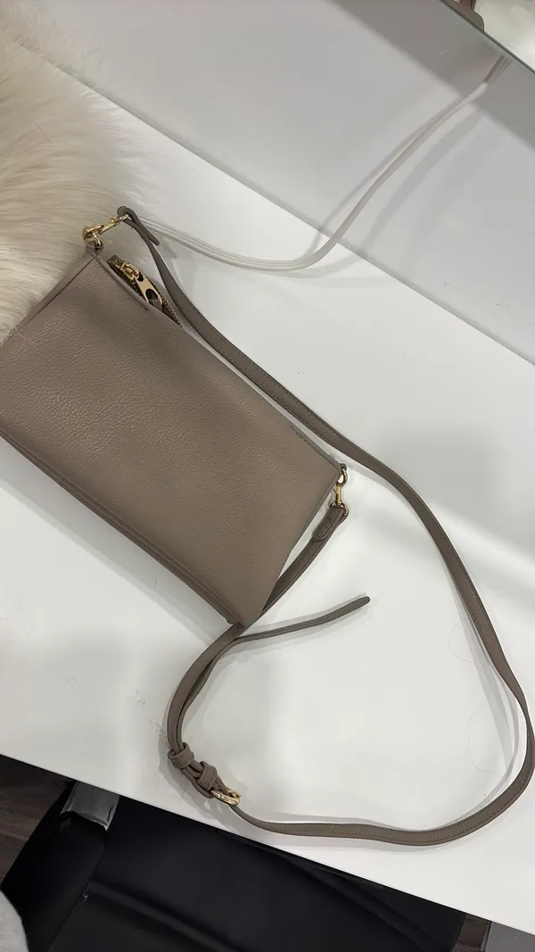 Universal Thread handbag - Image 2