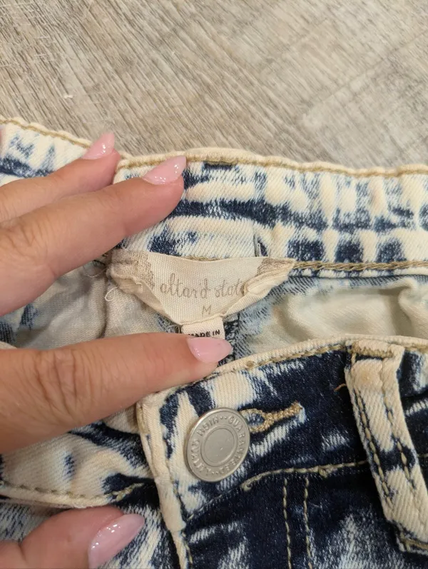 Altar'd State Washed Denim Flare Leg Jeans Size M - Image 3