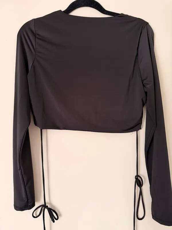Cotton On Long Sleeve Crop Top Black - Image 2