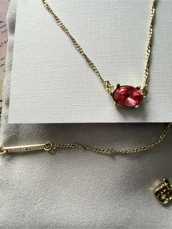 Kendra Scott - Cailin Gold Pendant Necklace - Red Crystal - Image 4