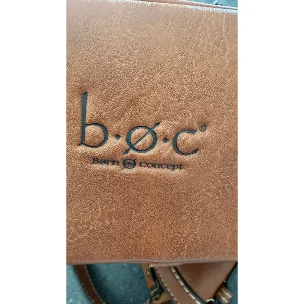 B.C.B.G. Brown Leather Crossbody ShB.C.B.G. Brown Leather Crossbody Shoulder Bag - Image 5