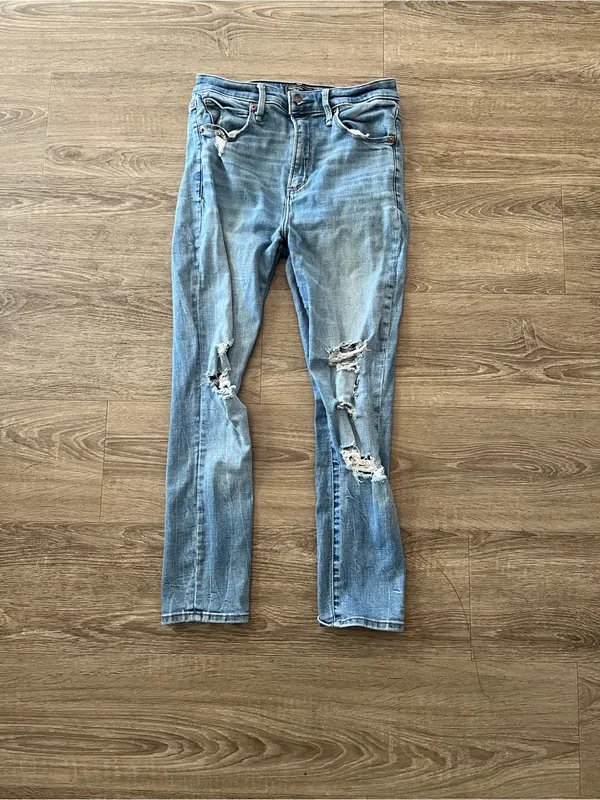 Abercrombie Simone High Rise Ankle Jeans Womens 28 6 Light Wash Distressed Y2K - Image 2