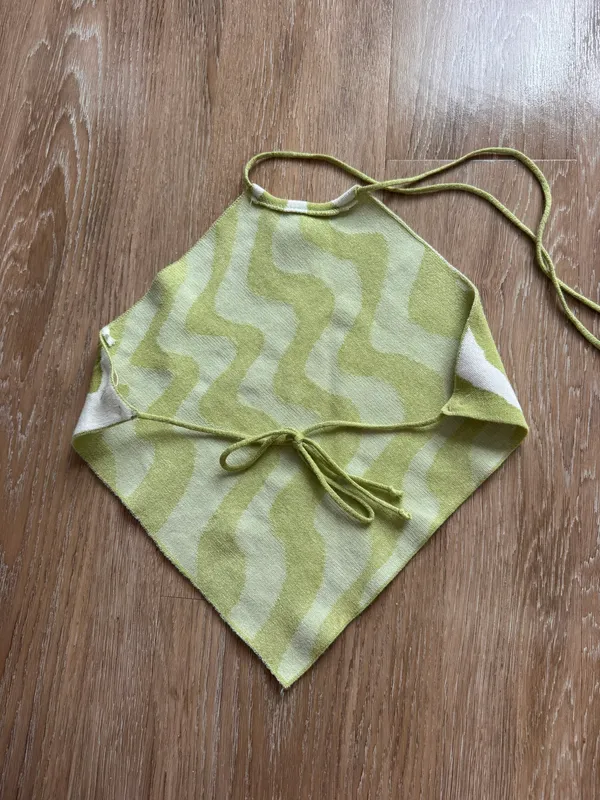 Green and White Tie Halter Top - Image 2