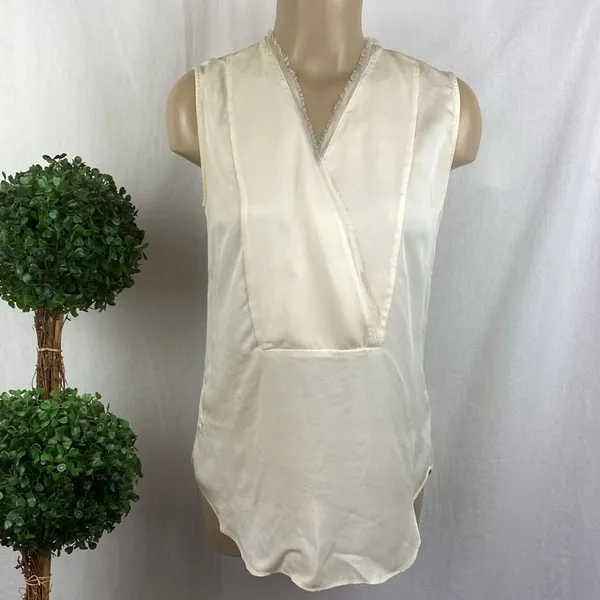 Theory 100% Silk Ivory Cream Sleeveless Ruffle Front Button Up Blouse Top S - Image 2