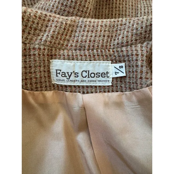 Vintage ‘80s Fay’s Closet Tan Wool Single Breasted Blazer - Image 5