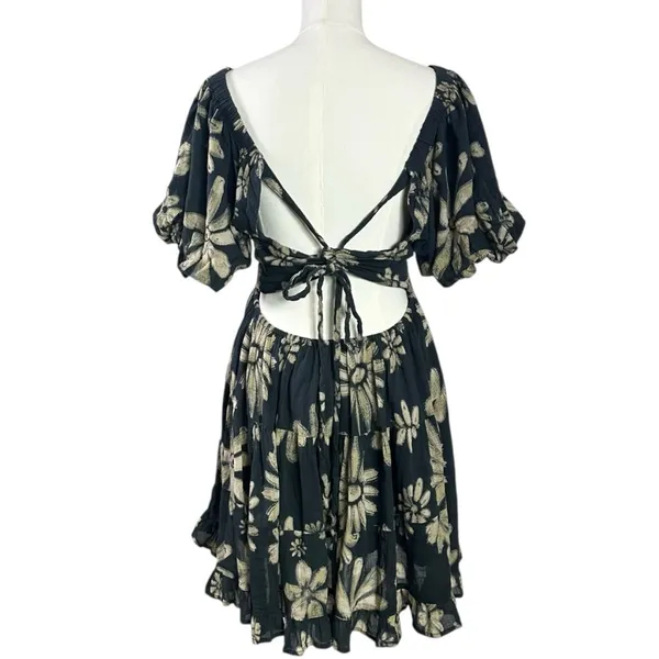 Free People Bohemian Floral Flutter Sleeve Perfect Day Printed Mini Dress Medium - Image 8