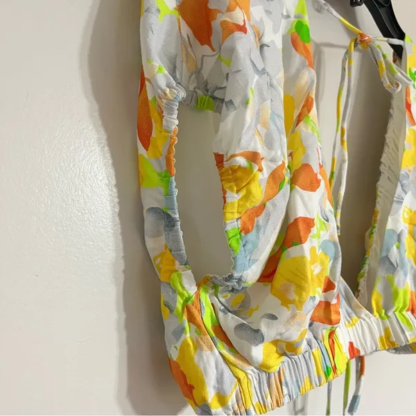 Women's Hello‎ Molly Clouded Crop Top Floral Print Size Medium - Image 6