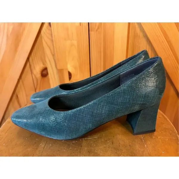 Nordstrom block heels comfort construction leather size 8.5 ￼ - Image 3