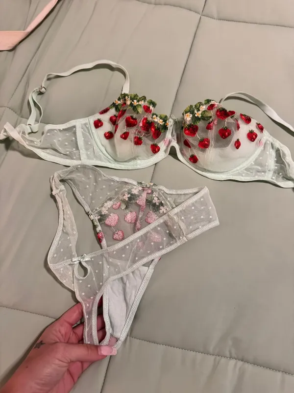 victoria’s secret set - Image 3