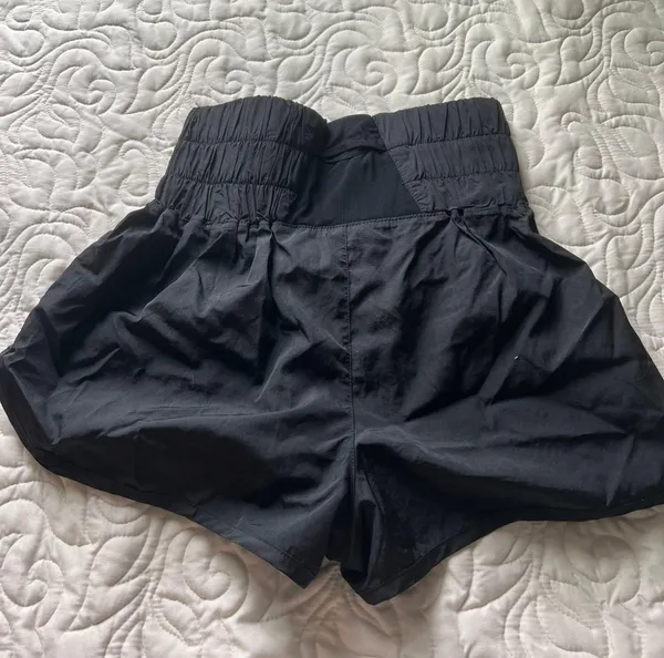 Shorts - Image 2