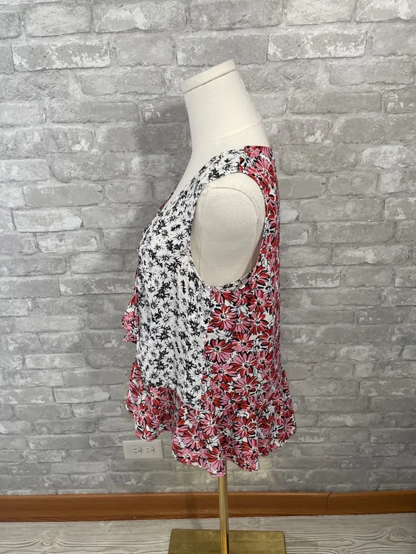 Cabi Seraphina floral print ruffle V-neck sleeveless top with Camisole - Image 2