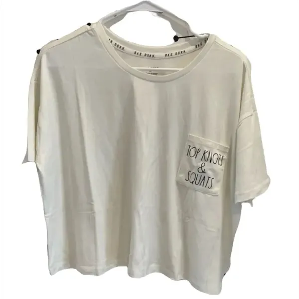 ✨ Rae Dunn Women's Large Rare Cropped Gym T-Shirt With Pocket. ✨ - Image 4