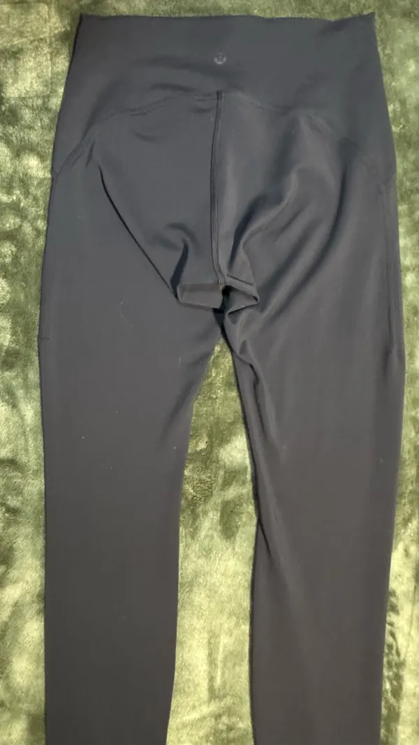 Lululemon Leggings Black High-Rise - Image 2