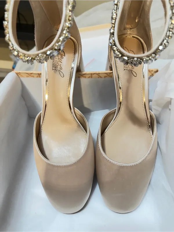 Jewel by Badgley Mischka Cathleen Block Heel size 8 New in Box! - Image 7