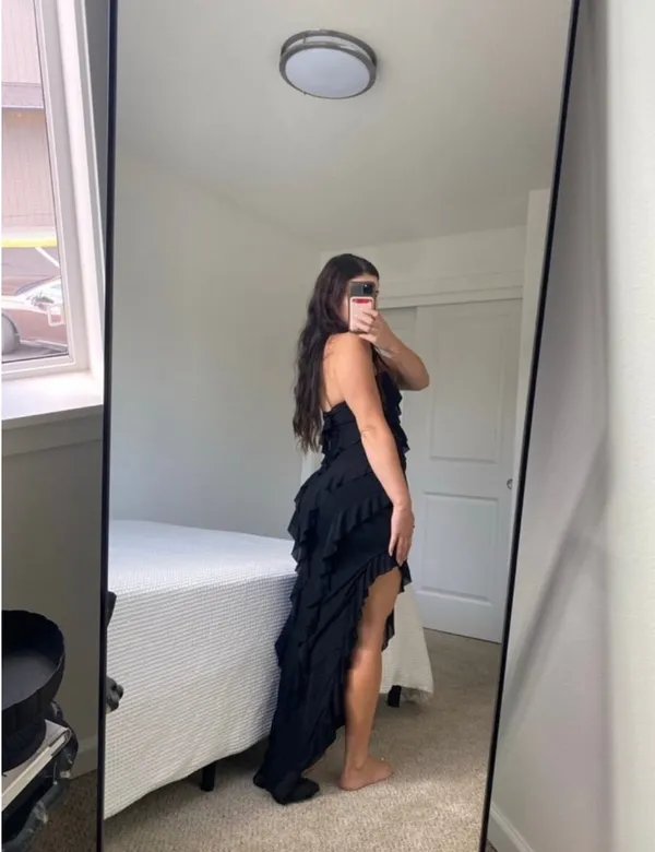 Long black ruffled dress - Image 2