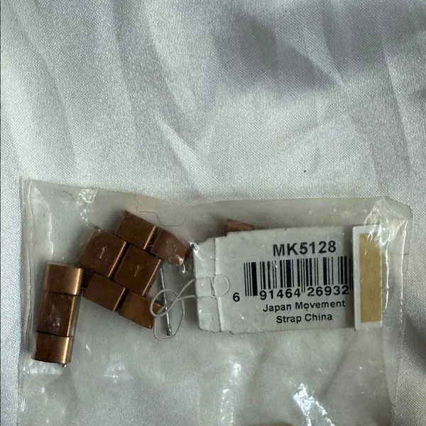 Vintage Michael Kors Metallic Rose Gold Watch - Image 3