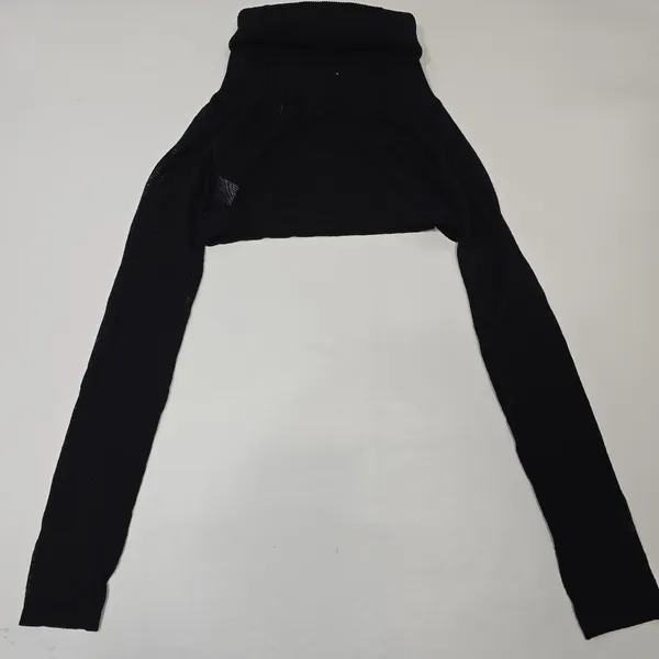 Superdown Camille Off Shoulder Top in Black - Image 8