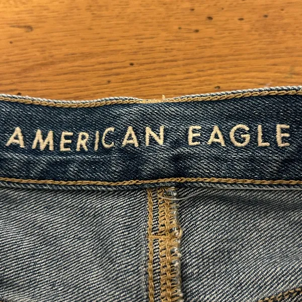 American Eagle Ripped Mom Jeans Blue Size 00 Short - Image 8
