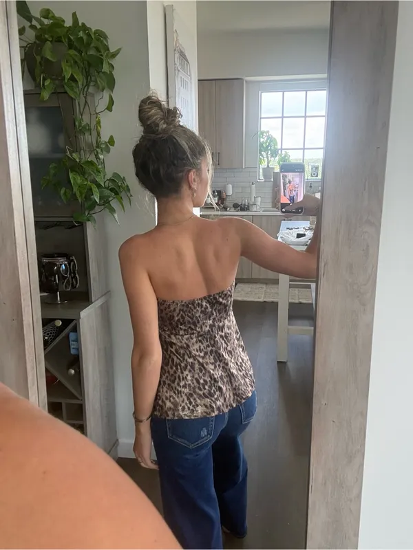 Leopard Print Strapless Peplum Top - Image 2