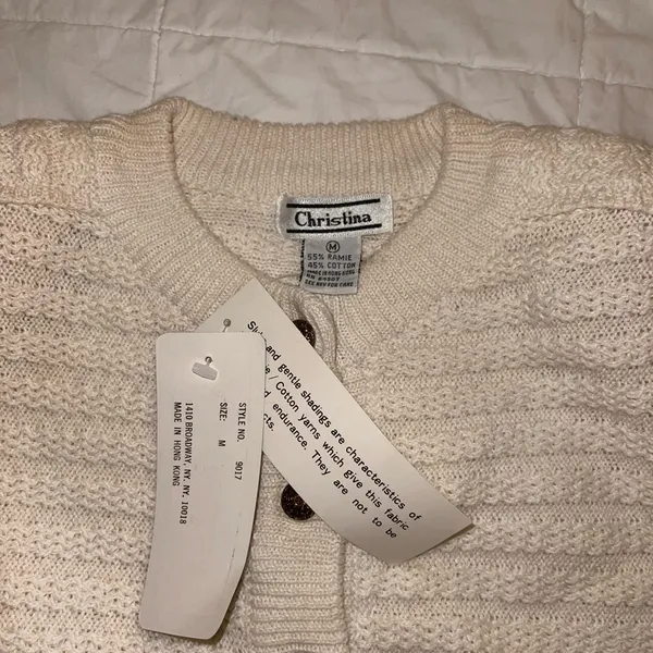 NWT Vintage Christina Cream Knit Cardigan Size Medium - Image 2