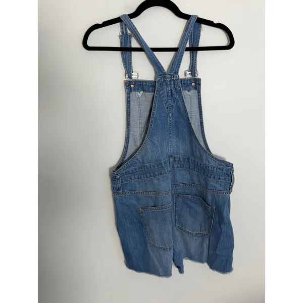 Madewell Shorts overalls size medium - Image 2