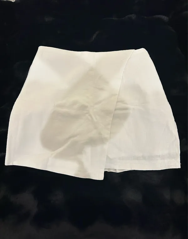 Abercrombie White Linen Wrap Skort - Image 2