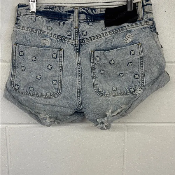 New one teaspoon Sz 26/2 smiths shorts studded medium rinse sexy distressed - Image 4