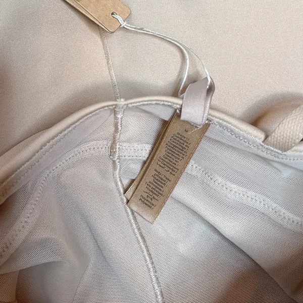 NWT Skims Ultimate Body Push-Up Butt Enhancing Padded Mid Thigh Bodysuit - Image 4