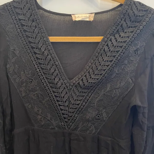 Altar'd State Black Lace Boho Mini Dress Bell Sleeve Embroidered XS Witchy Fairy - Image 5