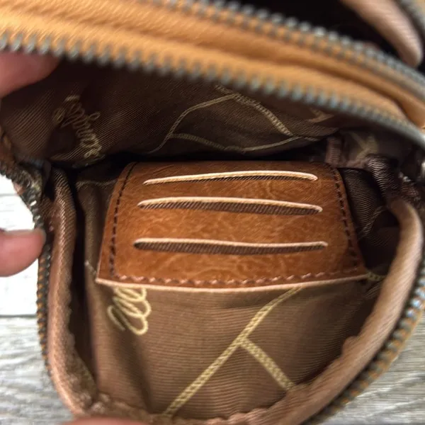 Wrangler Ladies Aztec Patterned Cross-body Bag - Image 4