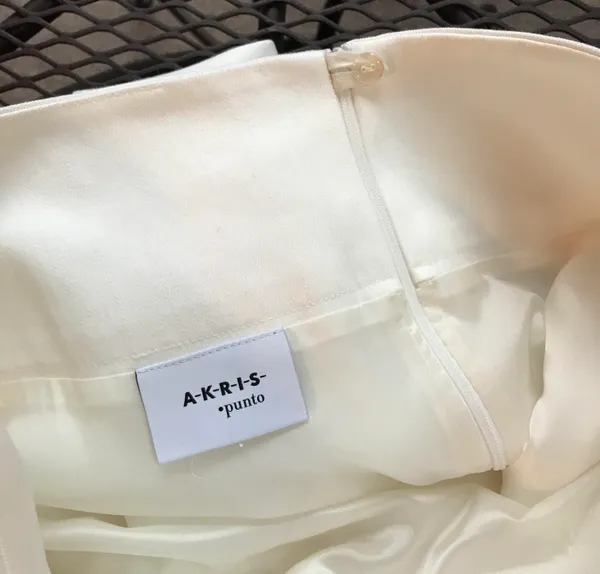 Amazing Akris Punto White Structured Quality Pencil Skirt - Image 6