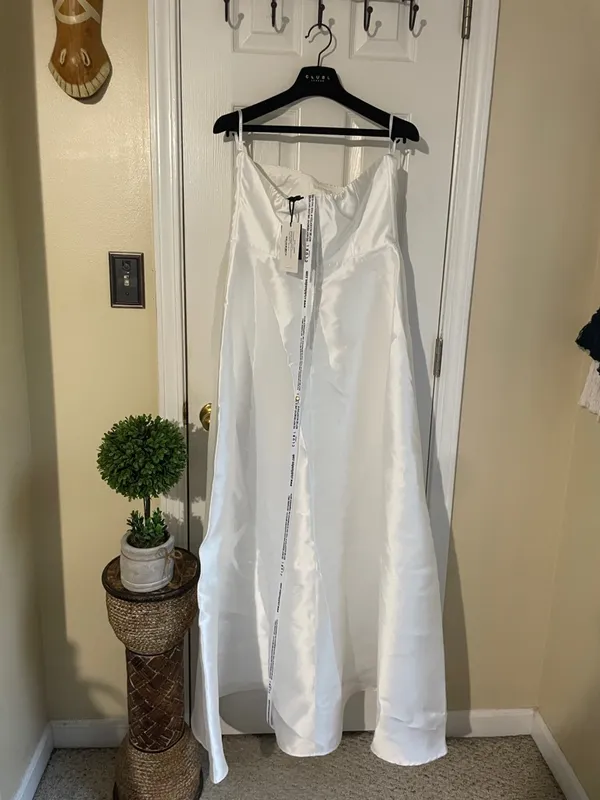 White Bandeau Split Puff-Skirt Satin Maxi Dress Bridal Special Occasion Gown - Image 4