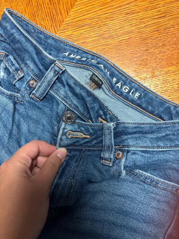 American Eagle Mom Straight Jeans - Image 5