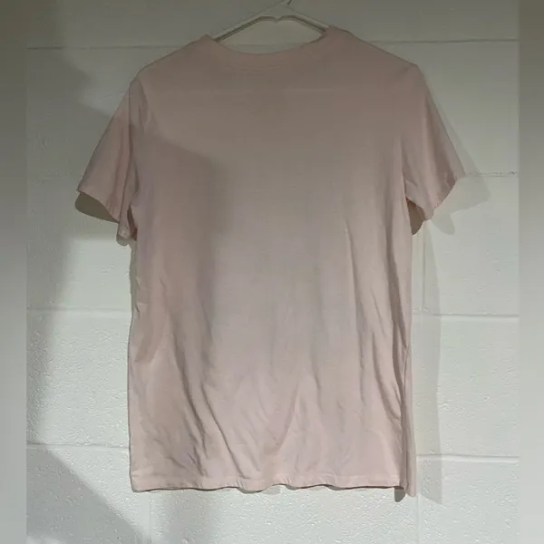 Disney tee medium - Image 2