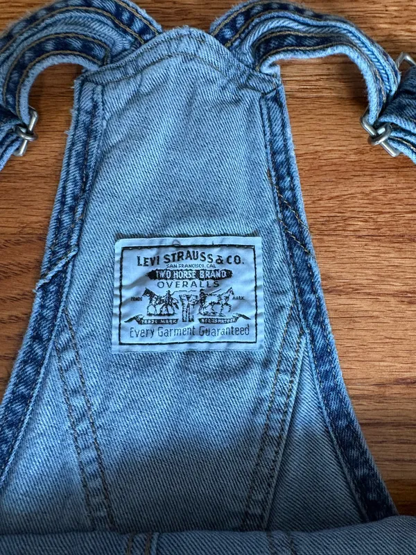 Levi’s Overall Shorts - Image 4