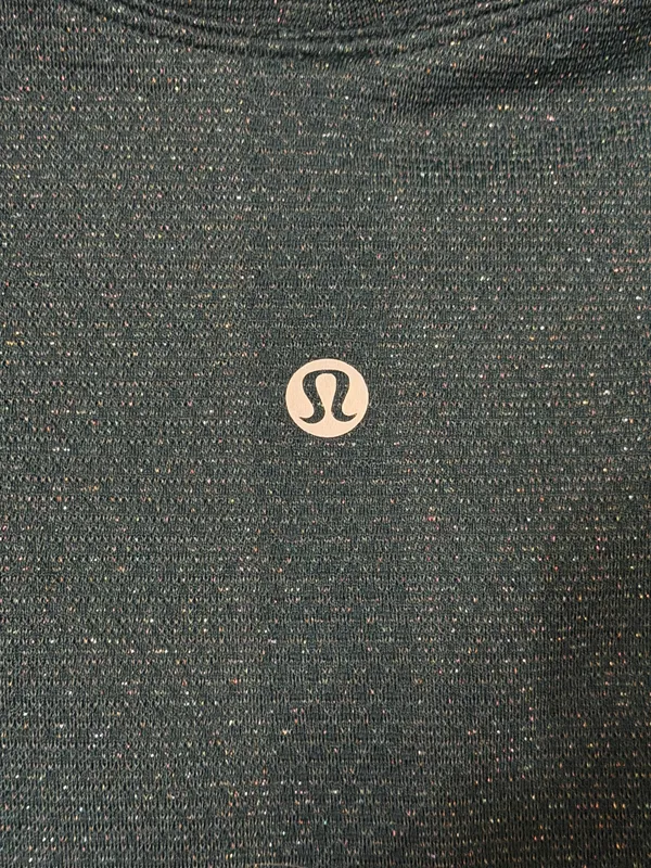 Lululemon Swiftly Tech T-shirt in blue with sparkles - Image 4