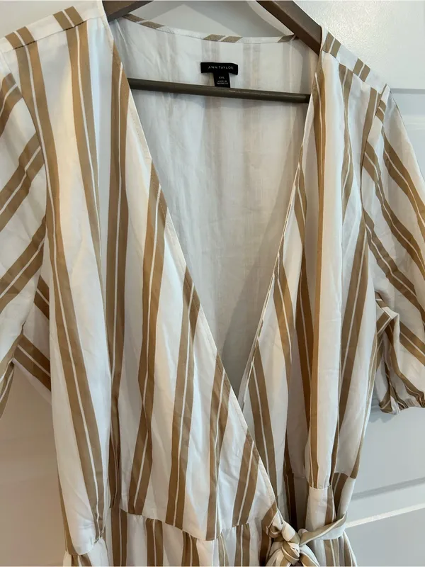 Ann Taylor Striped Wrap Dress Puff Sleeves Tan White Size XXL - Image 4