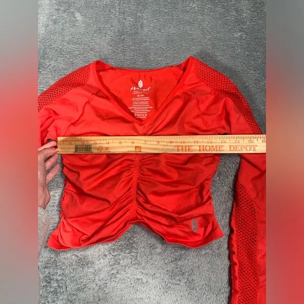 Free people FP Movement on the rise long sleeve later Red Ruched Active Top M/L - Image 7